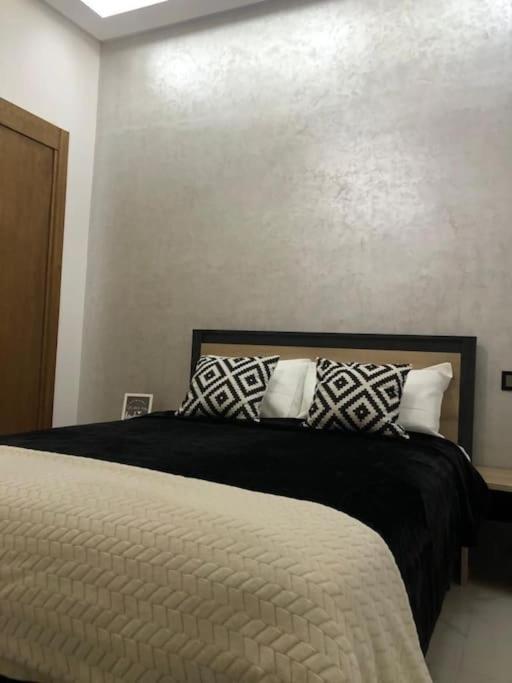 Appart Luxueux Securise Parking 10 Min Medina Fès Exteriör bild